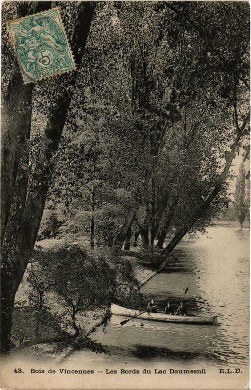 Carte postale ancienne Paris 12e Bois de Vincennes Les Bords du Lac Daumesnil à Paris 12e