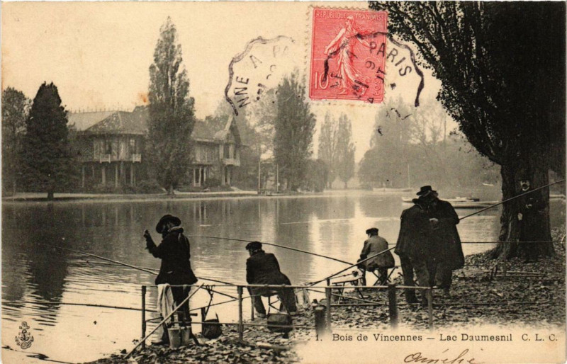 Carte postale ancienne Paris 12e Bois de Vincennes Lac Daumesnil à Paris 12e
