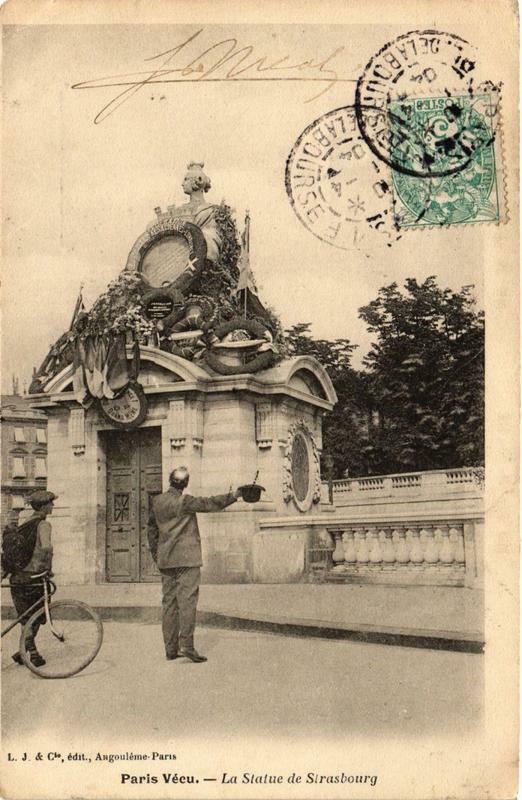 Carte postale ancienne Paris Vécu. 8e La Statue de Strasbourg à Paris