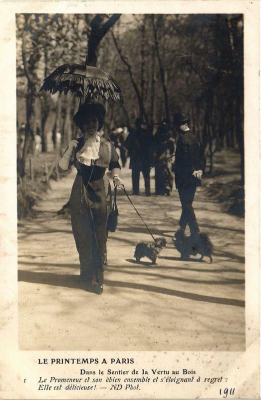 Carte postale ancienne Le Printemps a Paris fashion Promeneur et son chien à Paris