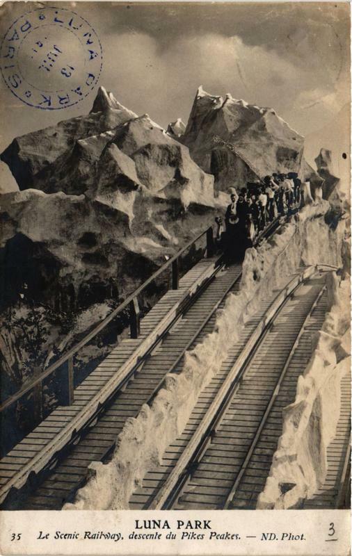 Carte postale ancienne Luna Park - Le Scenic Railway à Paris 17e