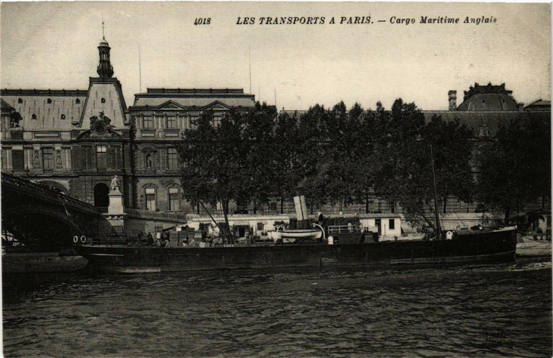 Carte postale ancienne Les Transports a Paris Cargo maritime Anglais à Paris