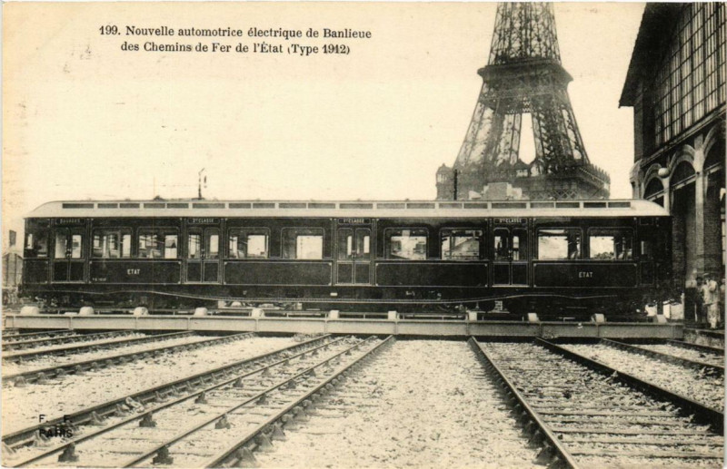Carte postale ancienne Paris Nouvelle automotrice électrique à Paris