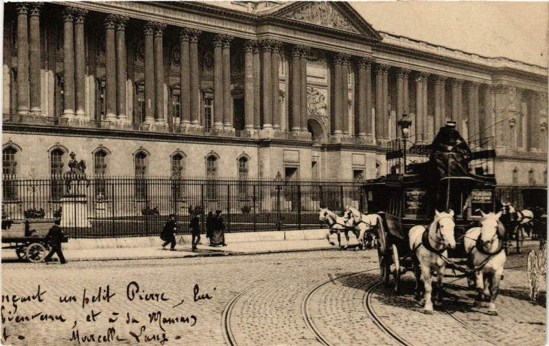 Carte postale ancienne Paris Louvre Omnibus à Paris