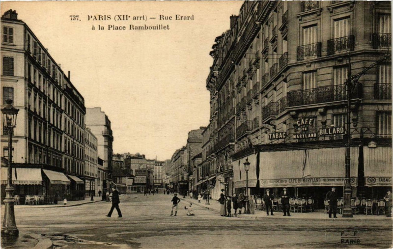 Carte postale ancienne Rue Erard  à la Place Rambouillet à Paris 12e