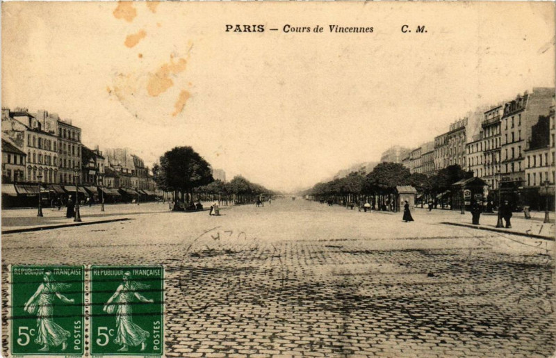 Carte postale ancienne Paris 12e Cours de Vincennes à Paris 12e