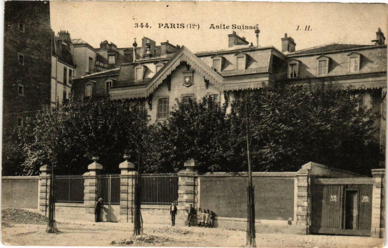 Carte postale ancienne Paris 12e Asile Suisse à Paris 12e