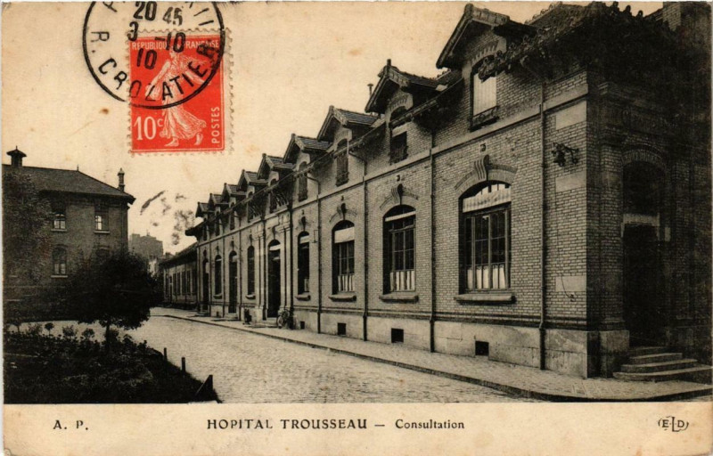 Carte postale ancienne Paris 12e Hopital Trousseau Consultation à Paris 12e