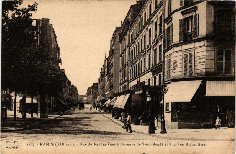 Carte postale ancienne Paris 12e Rue du Rendez-Vous a l'Avenue de Saint-Mandé F. Fleury à Paris 12e