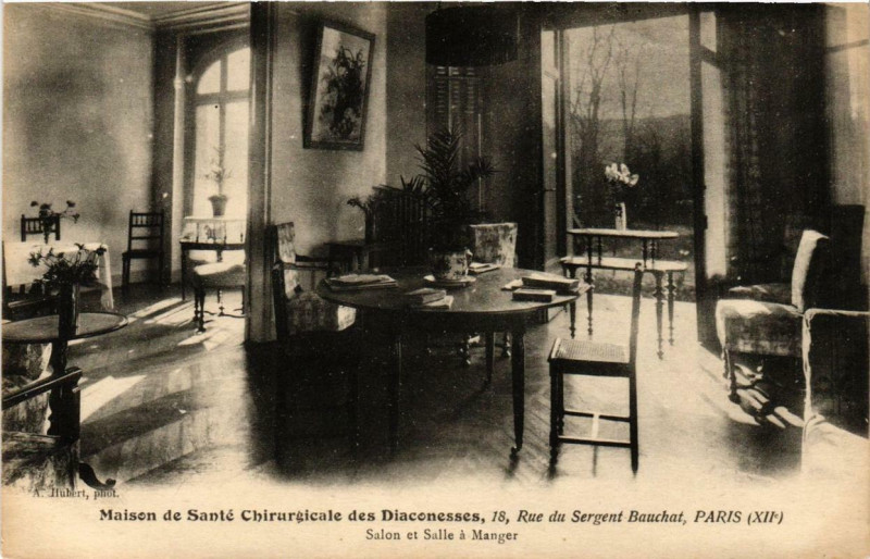 Carte postale ancienne Paris 12e Maison de Sainté Chirurgicale des Diaconesses. Salon à Paris 12e