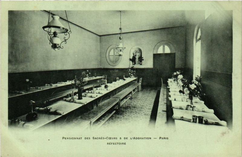 Carte postale ancienne Paris 12e Pensionnat des Sacrés-Coeurs de Adoration Réfectoire à Paris 12e