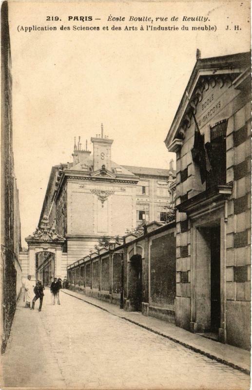 Carte postale ancienne Paris 12e Rue de Reuilly Ecole Boulle à Paris 12e