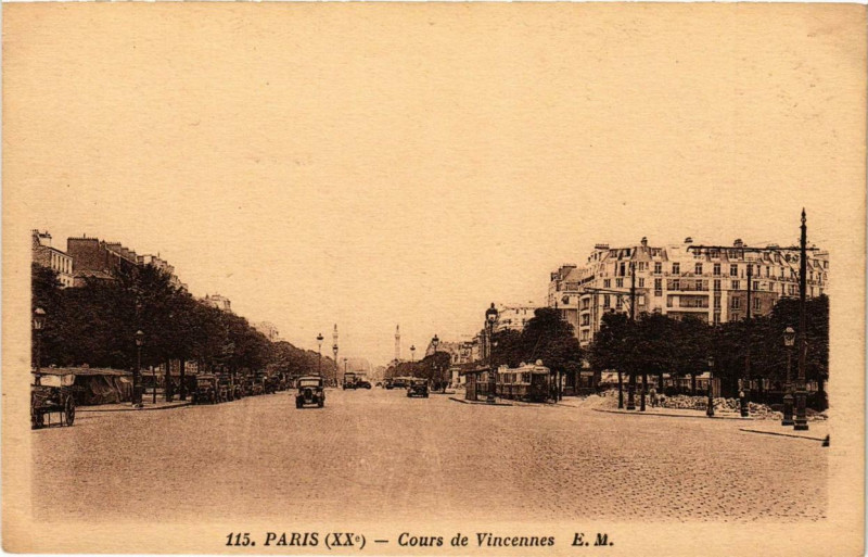 Carte postale ancienne Cours de Vincennes à Paris 12e