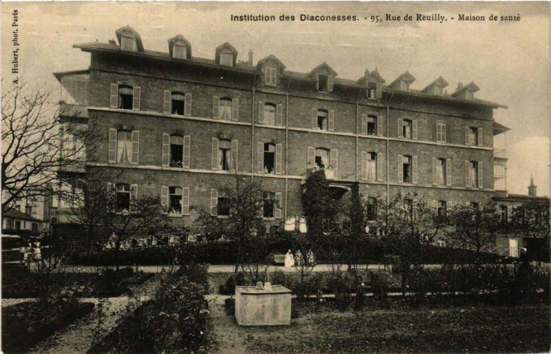 Carte postale ancienne Paris 12e Institution des Diaconesses 95 rue de Reuilly Maison à Paris 12e