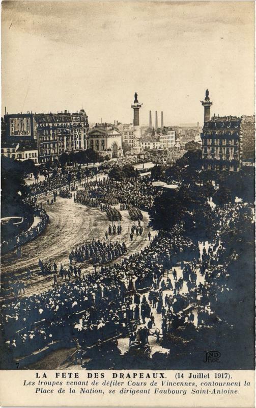 Carte postale ancienne Paris 12e La Fete des Drapeaux 1917 Place de la Nation à Paris 12e