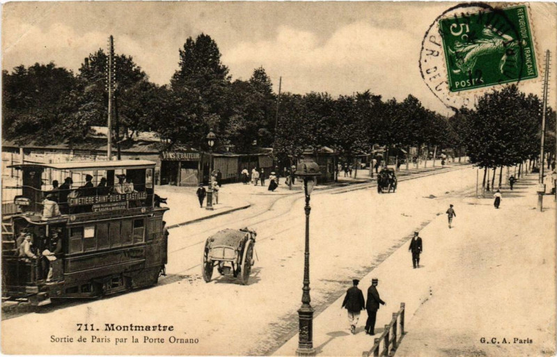 Carte postale ancienne Montmartre - Sortie de Paris par la Porte Ornano à Paris 18e