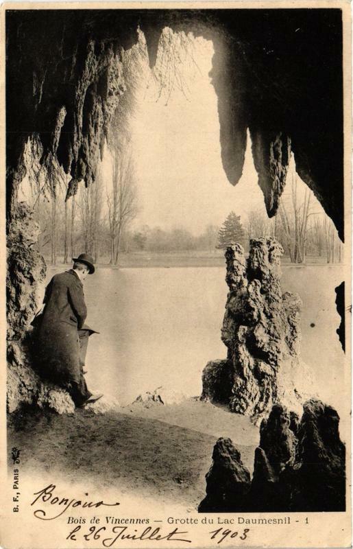 Carte postale ancienne Paris 12e Bois de Vincennes Grotte du Lac Daumesnil à Paris 12e
