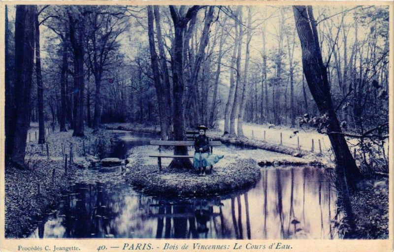 Carte postale ancienne Paris 12e Bois de Vincennes Le Cours d'Eau à Paris 12e