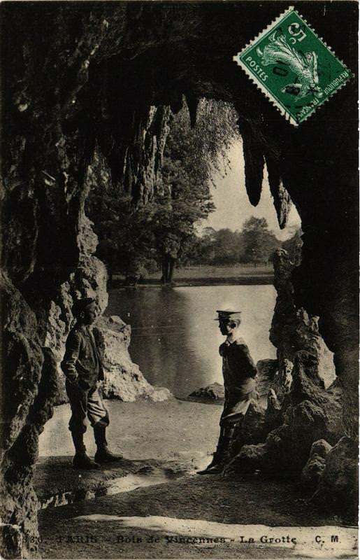 Carte postale ancienne Paris 12e Bois de Vincennes La Grotte à Paris 12e