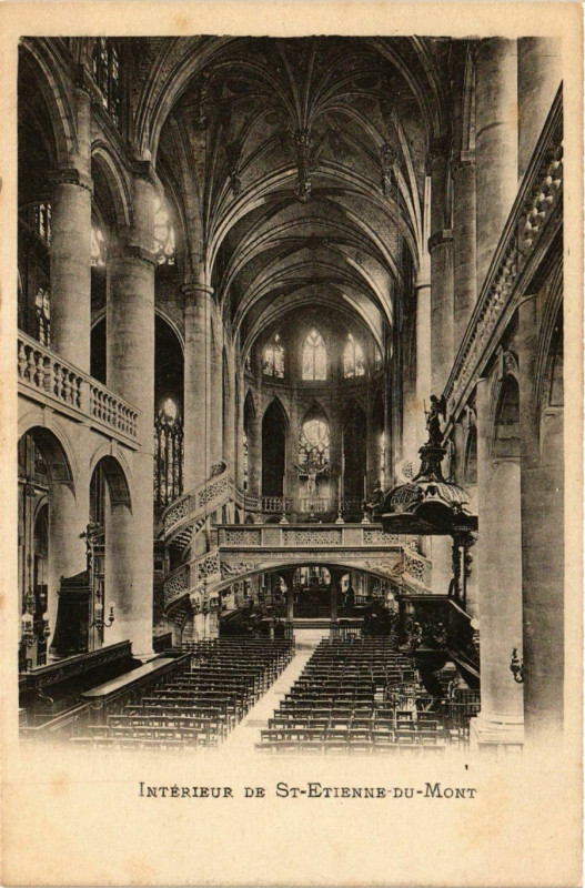 Carte postale ancienne Intérieur de Saint-Etienne-du-Mont à Paris 5e