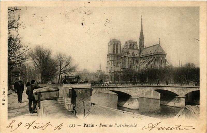 Carte postale ancienne Paris 4e Pont de l'Archeveche ed. E.R à Paris 4e
