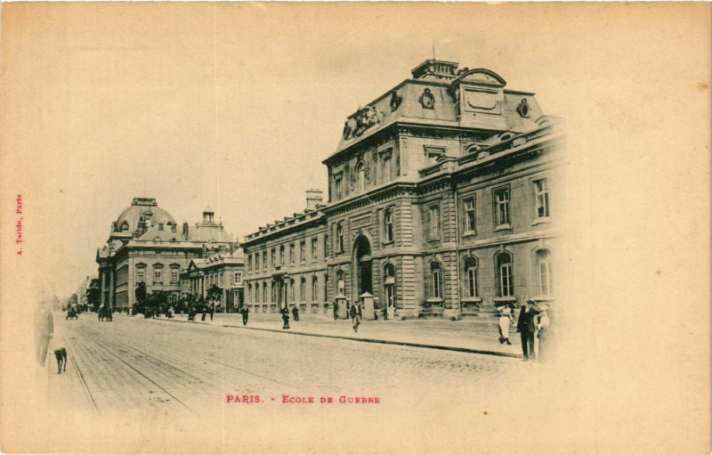Carte postale ancienne Paris 7e Ecole de Guerre à Paris 7e