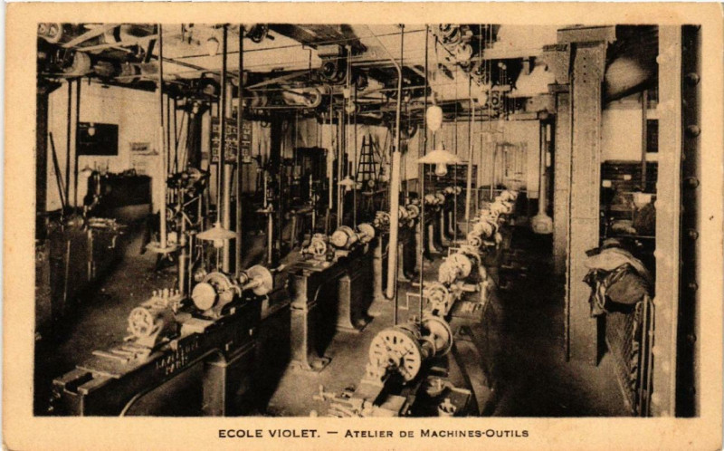 Carte postale ancienne Ecole Violet - Atelier de Machines-Outils à Paris 15e