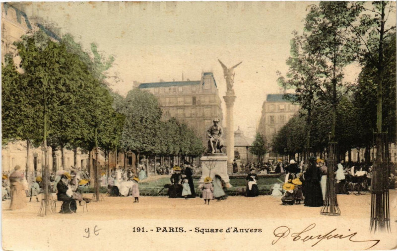 Carte postale ancienne Paris (9e) Square d'Anvers à Paris 9e