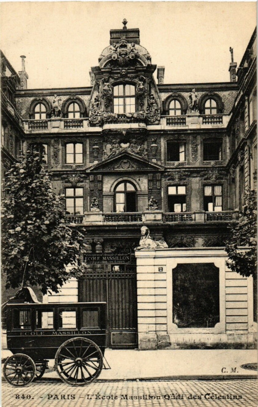 Carte postale ancienne Paris (4e) L'Ecole Massillon. Quai des Celestins à Paris 4e