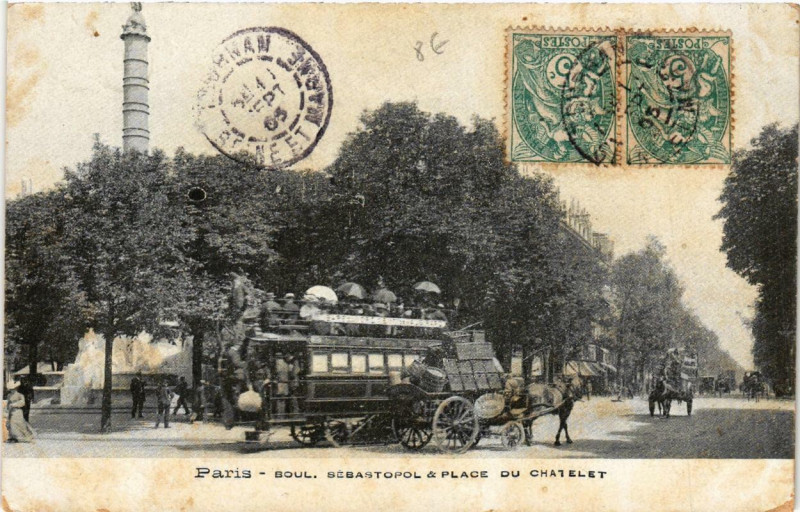 Carte postale ancienne Paris (4e) Boulevard Sebastopol et Place d uChatelet à Paris 4e