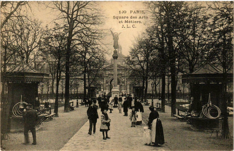 Carte postale ancienne Paris 3e Square des Arts et Metiers ed. J.L.C à Paris 3e
