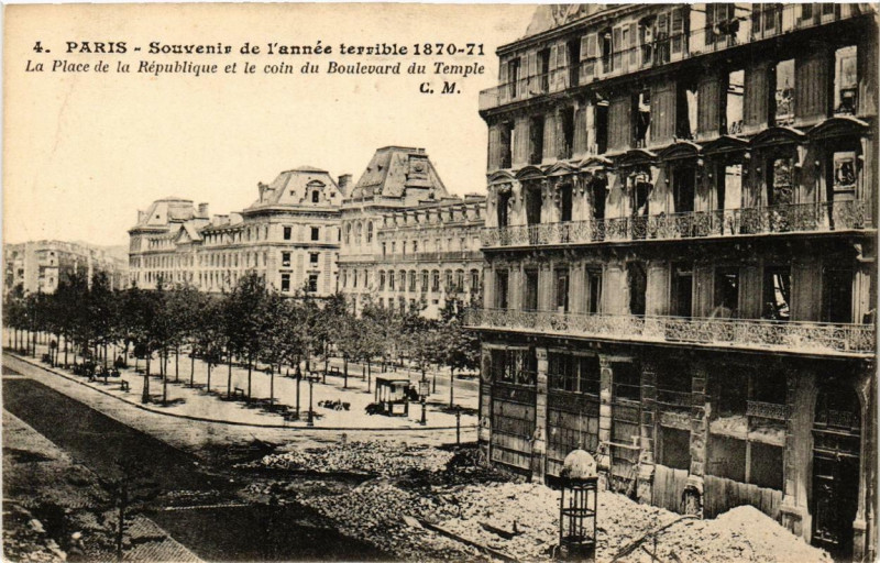 Carte postale ancienne Paris (3e) Souvenir de l'année terrible. La Place de la Republique à Paris 3e