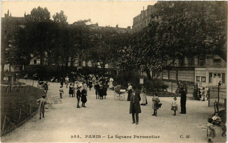 Carte postale ancienne Paris  Square Parmentier à Paris 11e