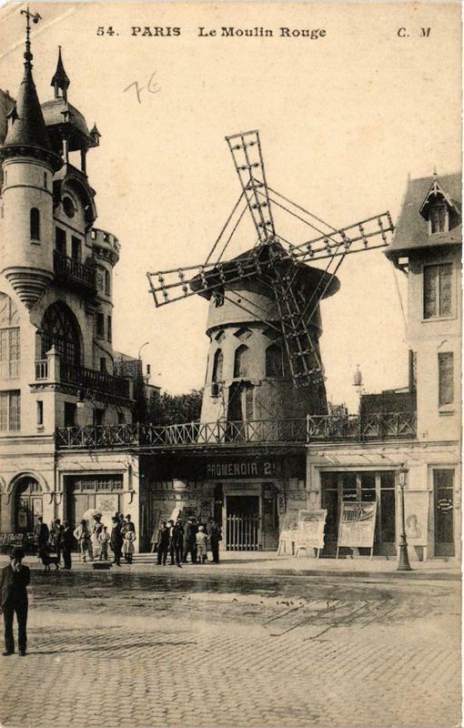 Carte postale ancienne Le Moulin Rouge à Paris 9e