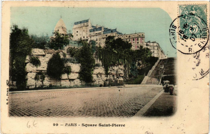 Carte postale ancienne Square Saint-Pierre à Paris 18e
