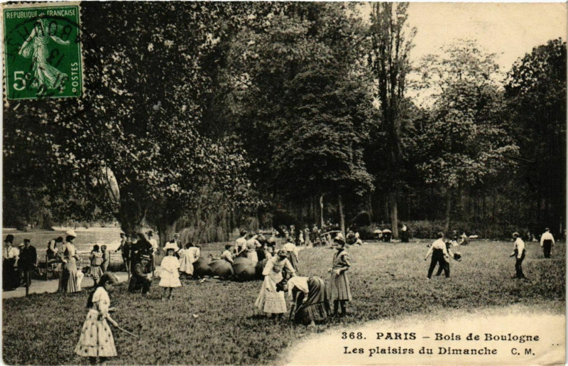 Carte postale ancienne Bois de Boulogne - Les plaisirs du Dimanche à Paris 16e
