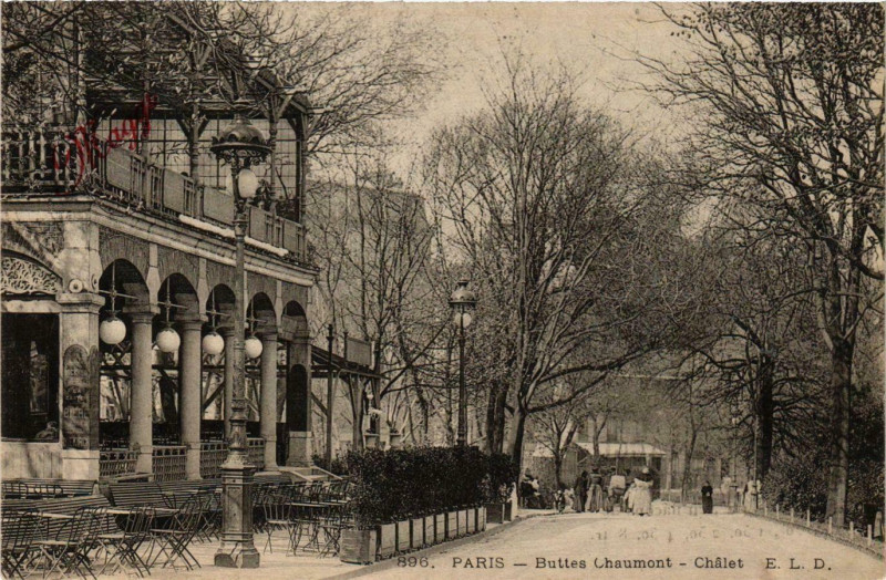 Carte postale ancienne Buttes Chaumont - Châlet à Paris 19e