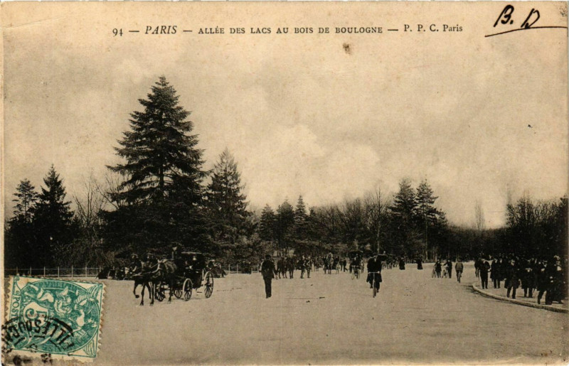 Carte postale ancienne Allée des Lacs au Bois de Boulogne à Paris 16e