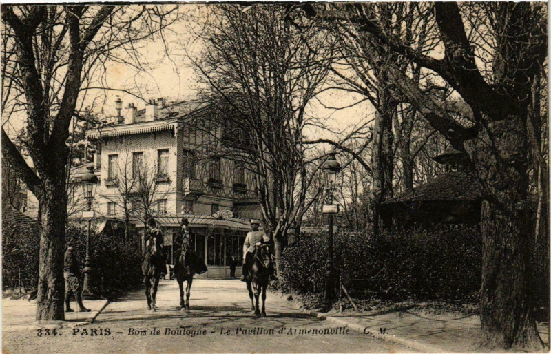 Carte postale ancienne Bois de Boulogne - Le Pavillon d'Armenonville à Paris 16e