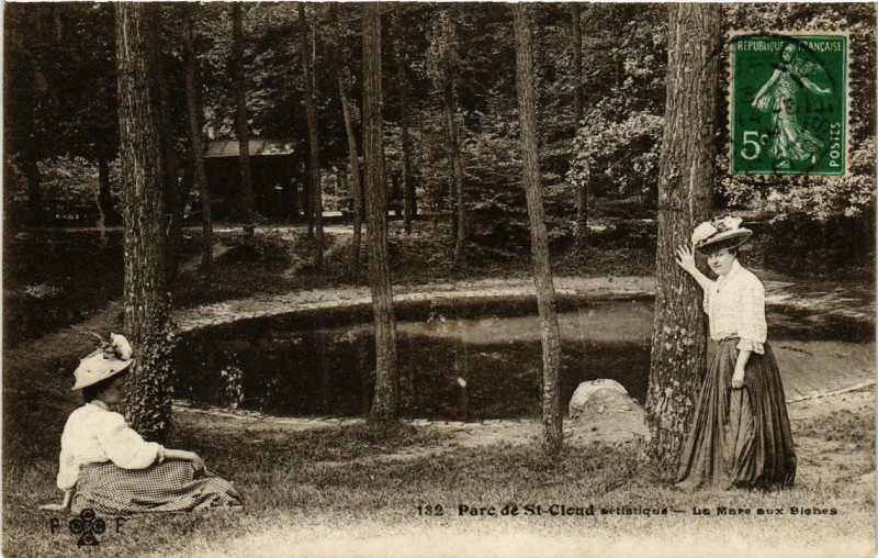 Carte postale ancienne Parc de Saint-Cloud artistique - La Mare aux Biches à Saint-Cloud