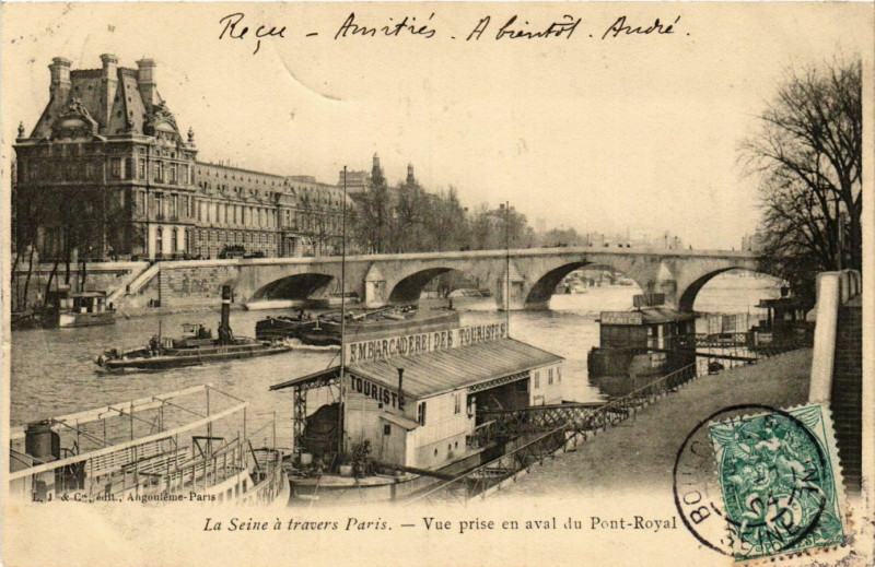 Carte postale ancienne Vue prise en aval du Pont-Royal à Paris 7e