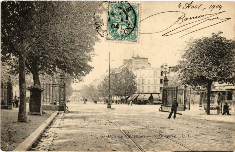Carte postale ancienne Bois de Vincennes - Porte Dorée à Paris 12e