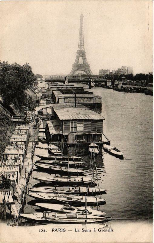 Carte postale ancienne La Seine à Grenelle à Paris 16e
