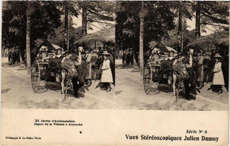 Carte postale ancienne Jardin d'Acclimatation - Départ de la Voiture à Autruche à Neuilly-sur-Seine