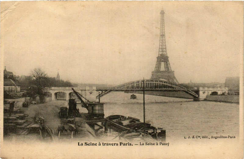 Carte postale ancienne La Seine à Passy à Paris 16e