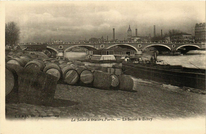 Carte postale ancienne La Seine à Bercy à Paris 13e