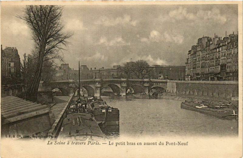 Carte postale ancienne Le petit bras en amont du Pont-Neuf à Paris 6e