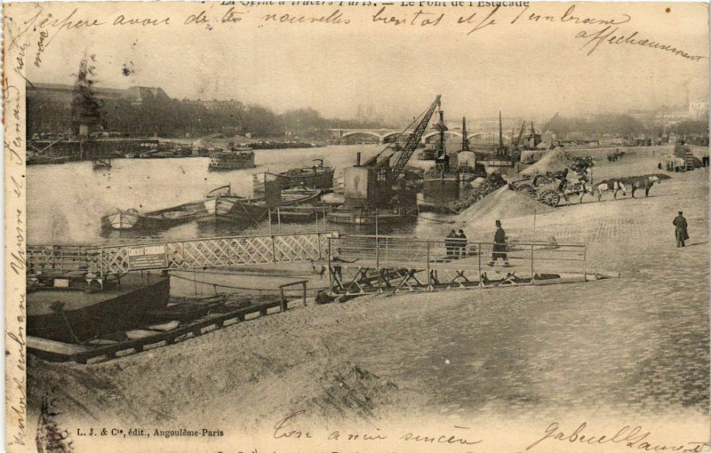 Carte postale ancienne La Seine a travers de Paris. Le Pont de l'Estacade à Paris 12e