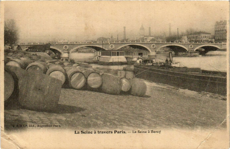 Carte postale ancienne La Seine à Bercy à Paris 13e