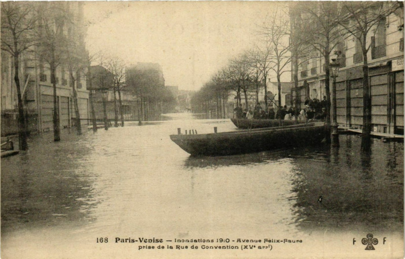 Carte postale ancienne Paris Venise Inondations 1910 Avenue Felix-Fure à Paris